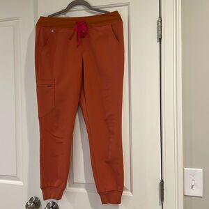 petite small jogger set Catarina top . Discontinued color terracotta worn 4x